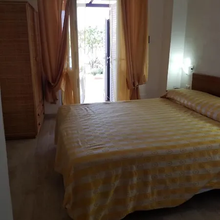 Casadelpino La Piana Apartment